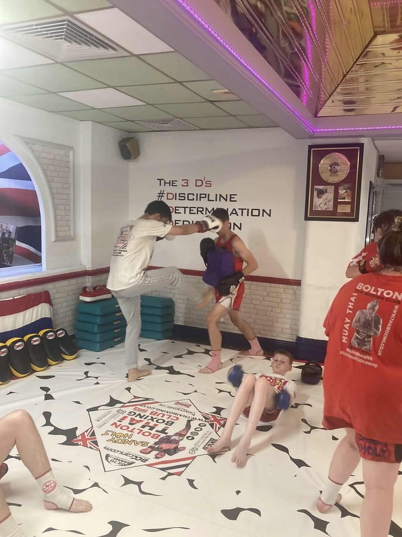 muay thai gym Bolton, Manchester-Sandy Holts Bolton Thai Boxing Club-2
