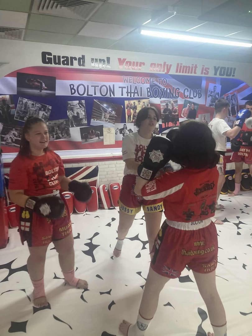 thai boxing Bolton, Manchester-Sandy Holts Bolton Thai Boxing Club-3
